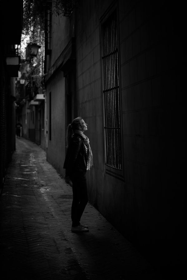Street contemplation - Yann KOZIARECK